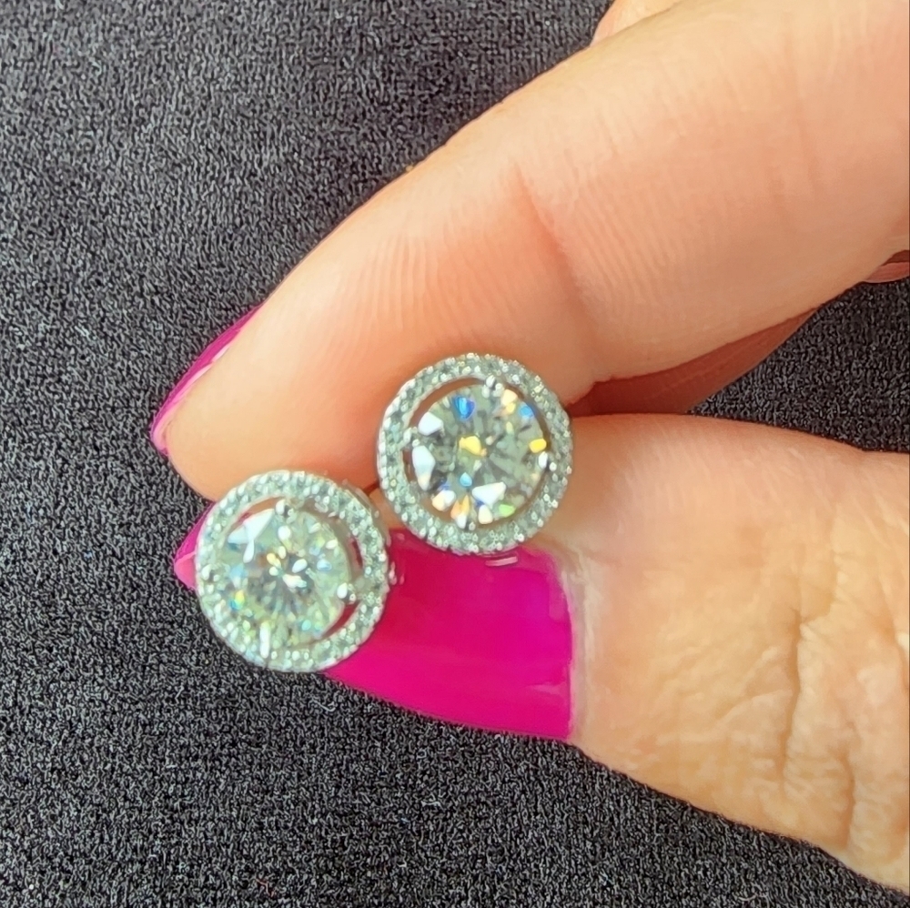 New Certified 2 ctw total Brilliant Cut Diamond Moissanite women's stud earrings